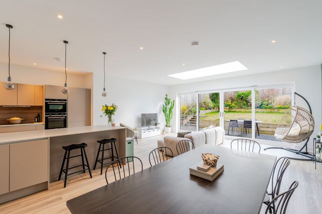 9a, Barnton Park View, Edinburgh photo 2