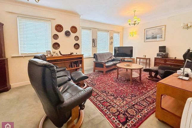 Flat 25, Stamford Grange,, Dunham Road, Greater Manchester photo 2