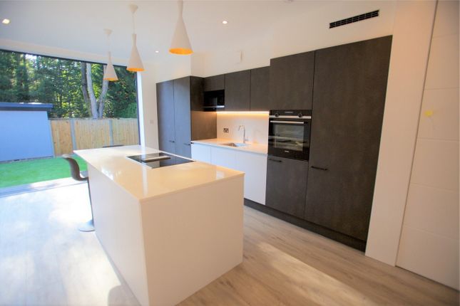 3 bed flat for sale in Holders Hill Road, London NW4