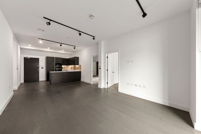 Apartment 58, The Tannery, London photo 4