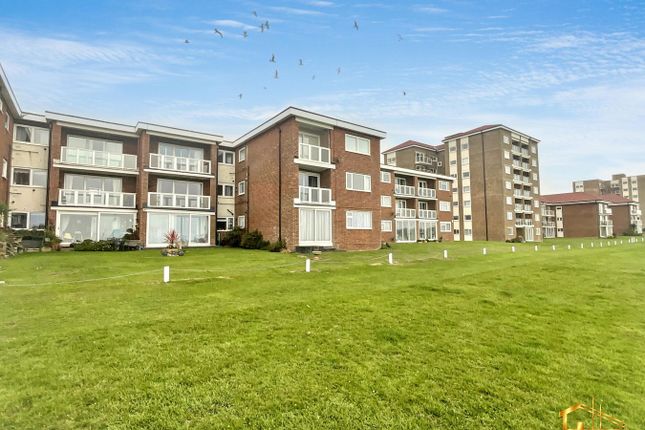2-bed flat on Sutton Place, Bexhill-on-Sea, £229,950