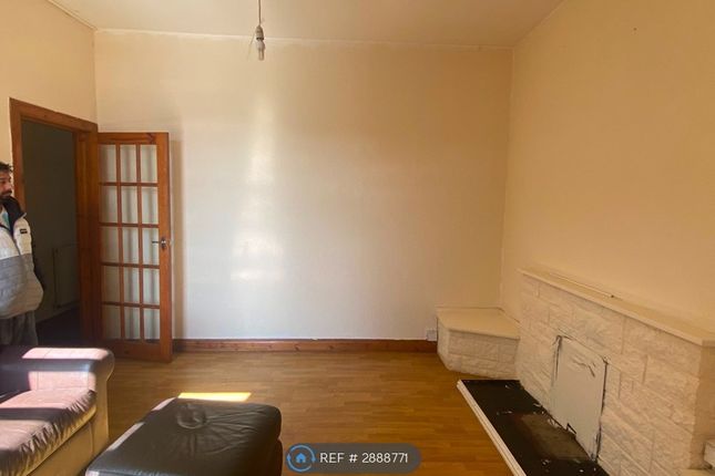 Thistle Terrace, Leven photo 4