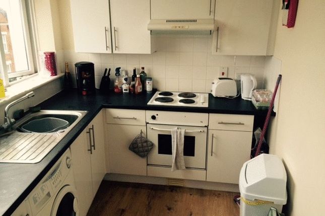 Flat to rent in Waterloo Road, Winton, Bournemouth