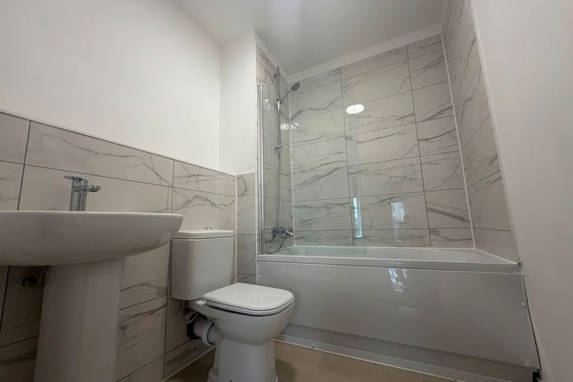 20, Coventry photo 5