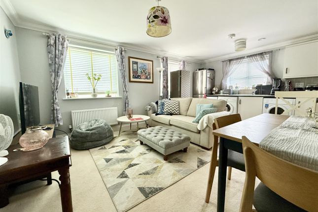 Open Plan Lounge/Dining/Kitchen