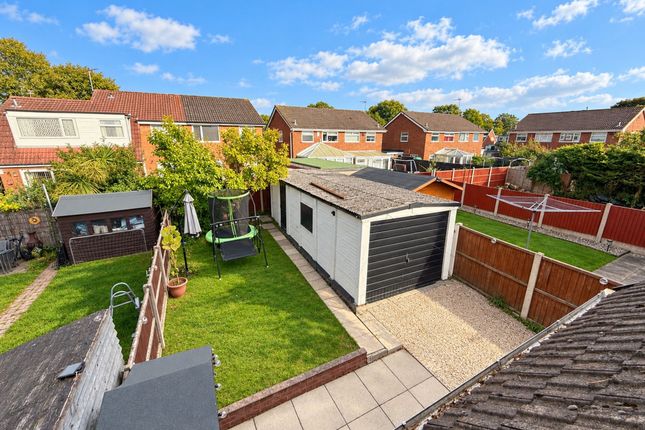 12 Dunham Close, Wirral photo 4