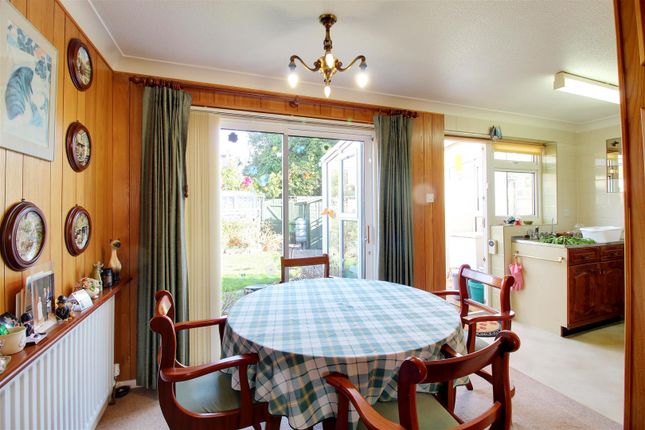 23, Fayerfield, Potters Bar photo 4