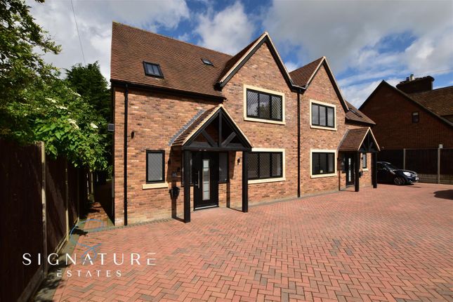 Thumbnail Semi-detached house to rent in Bedmond Road, Abbots Langley