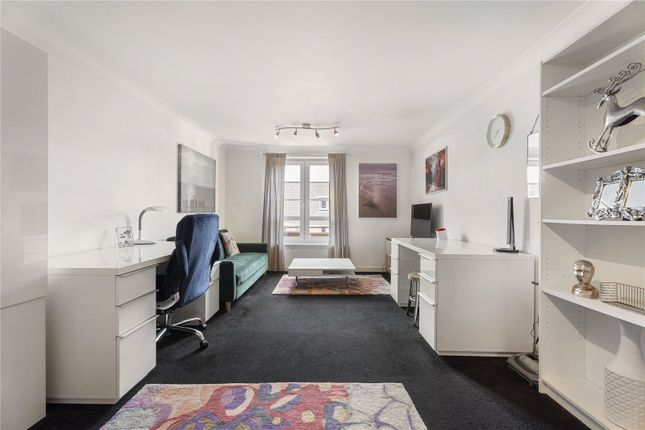 Flat 8, 2, Powderhall Rigg, Edinburgh photo 3