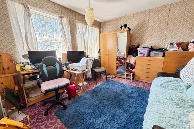 4, Looe Road, Suffolk photo 4