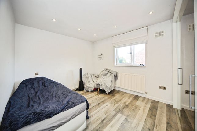 Bunting Road, Luton photo 4