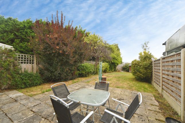 13, Curtismill Close, Orpington photo 2