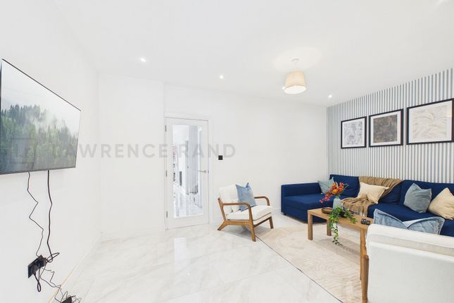 129 Linden Avenue, Ruislip photo 2