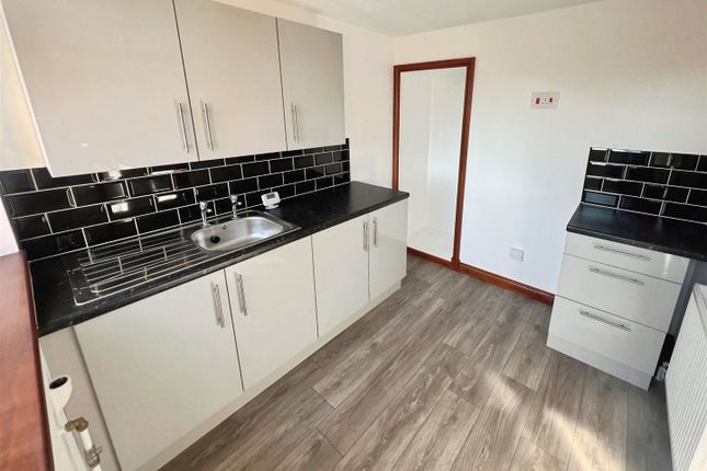 13, Breydon Way, Lowestoft photo 4