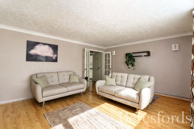 46, Keelers Way, Colchester photo 5