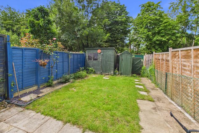 13, Cresswell Road, Buckinghamshire photo 3