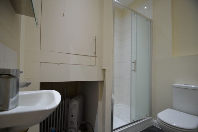 9b, Station Road, Ashford photo 2