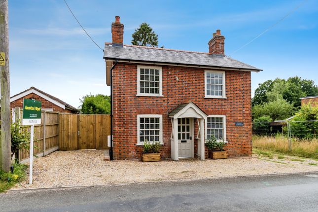 Thumbnail Detached house for sale in Winsor Road, Winsor, Hampshire