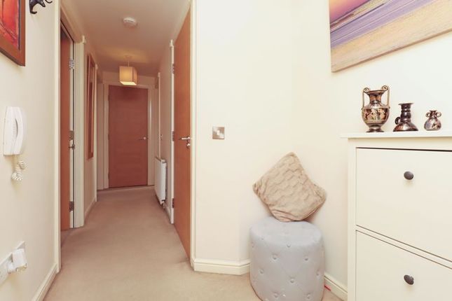 Flat for sale in Eagles View, Deerpark, Livingston