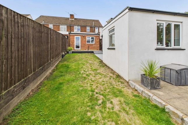 9, Albion Road, Buckinghamshire photo 4