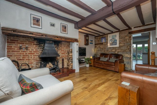 56 High Street, Alcester photo 3