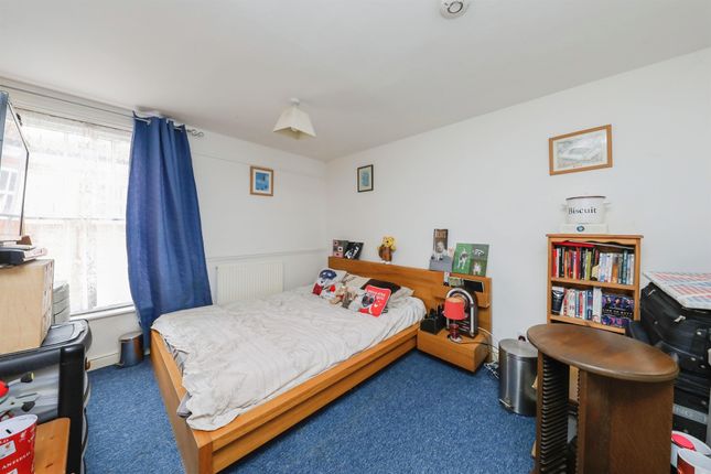 End terrace house for sale in Quebec Street, Dereham