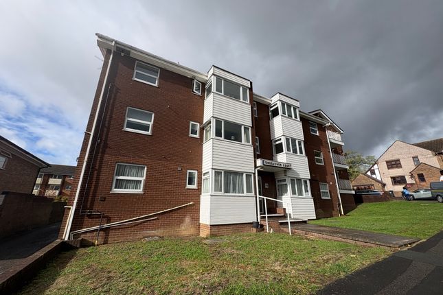 2-bed flat on East Lodge Park, Portsmouth, £179,995