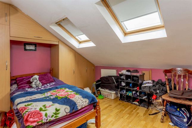 Terraced house for sale in Phoenix Close, Walthamstow