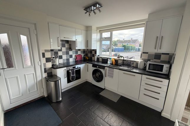 39, Nottingham photo 2