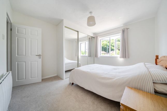 7 Ambleside,, St. Annes Road, Surrey photo 4