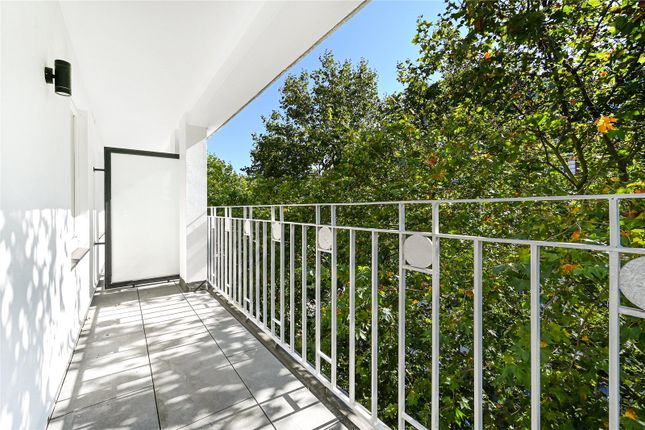 Flat 502, 180, Brompton Road, London photo 3
