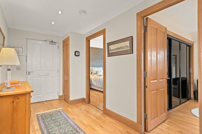Flat 6, 3, Robert Breton Court, Larbert, Falkirk, FK5 3AX photo 2