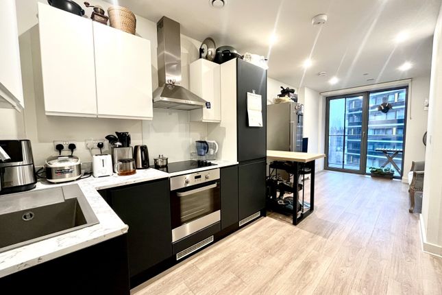Thumbnail Flat for sale in New Kings Head Yard, Salford