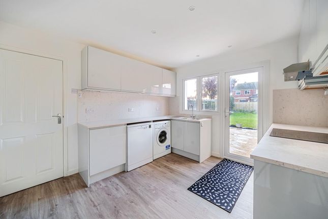 Thumbnail Semi-detached house to rent in Didcot, Oxfordshire