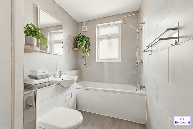 5, Putney Hill, London photo 4