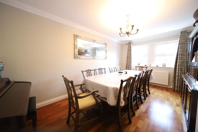 3 The Ranch House, 610, Hammondstreet Road, West Cheshunt photo 4