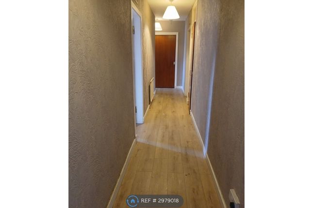 B Ochil Crescent, Stirling photo 3