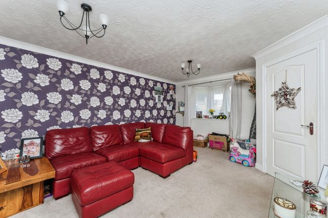 35, Uwch Y Mor, Holywell photo 4