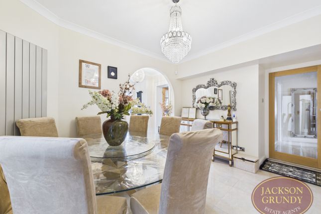7, Parklands Avenue, Northampton photo 4