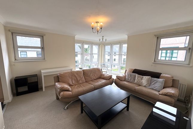 94, Grandholm Crescent, Aberdeen photo 2