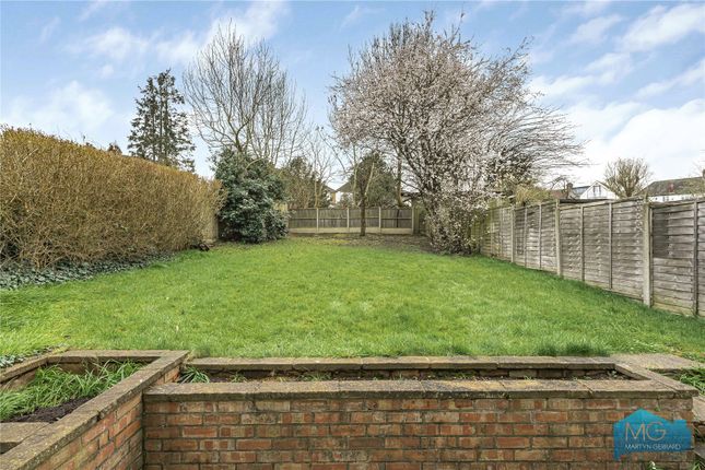 9, Gresham Avenue, London photo 2