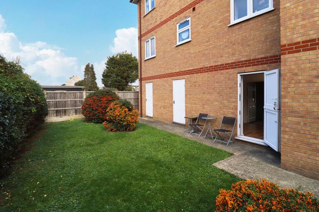 Flat 2, Hassenbrook House,, Hassenbrook Road, Essex photo 4