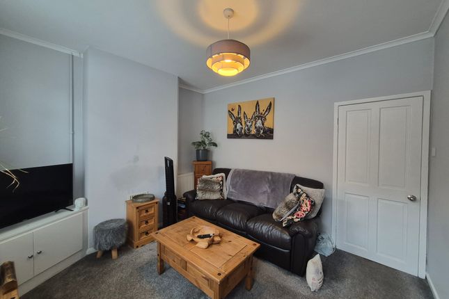 99, Nottingham photo 2