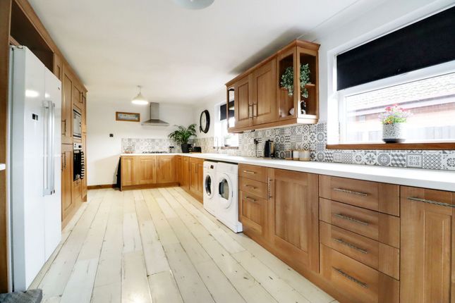 55 Sandtoft Road, Doncaster photo 4