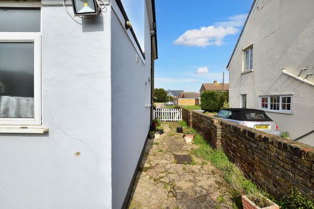 Cottage for sale in Southend Road, Great Wakering