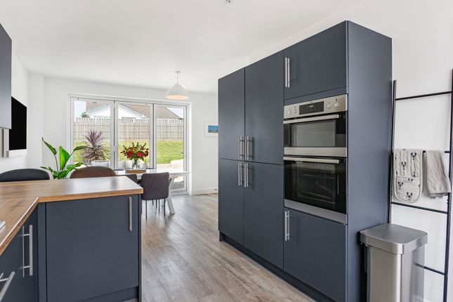 18 Crofts Way, Bay View Road, Bideford photo 3