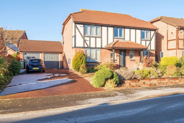 Thumbnail Detached house for sale in 16 Orangewood Close, Gonerby Hill Foot, Grantham, Lincolnshire