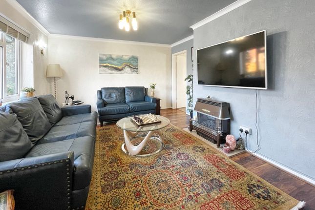 12, Pomeroy Close, Amersham photo 3