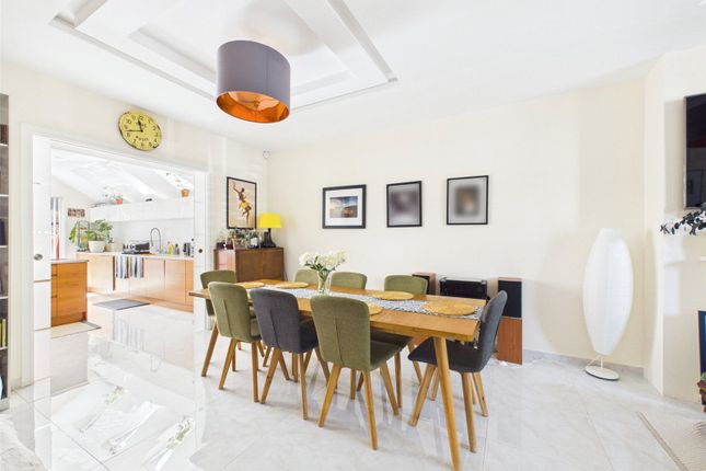 51,, Gordon Avenue, St Margarets photo 2