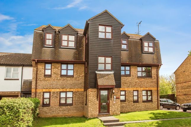 Flat for sale in Frobisher Way, Shoeburyness, Southend-On-Sea, Essex